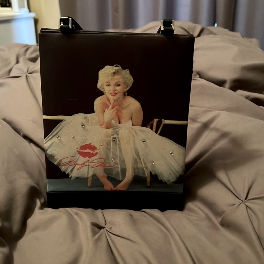 Marilyn Monroe jeweled purse